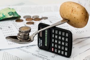 balancing money on calculator